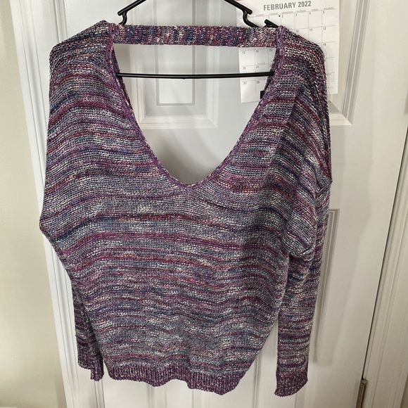Express Open Back Sweater - Picture 1 of 3